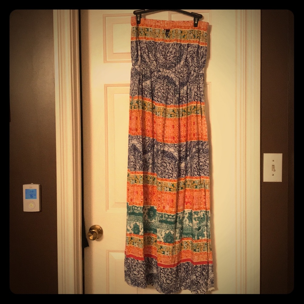 Stylish Strapless Summery Beach Dress